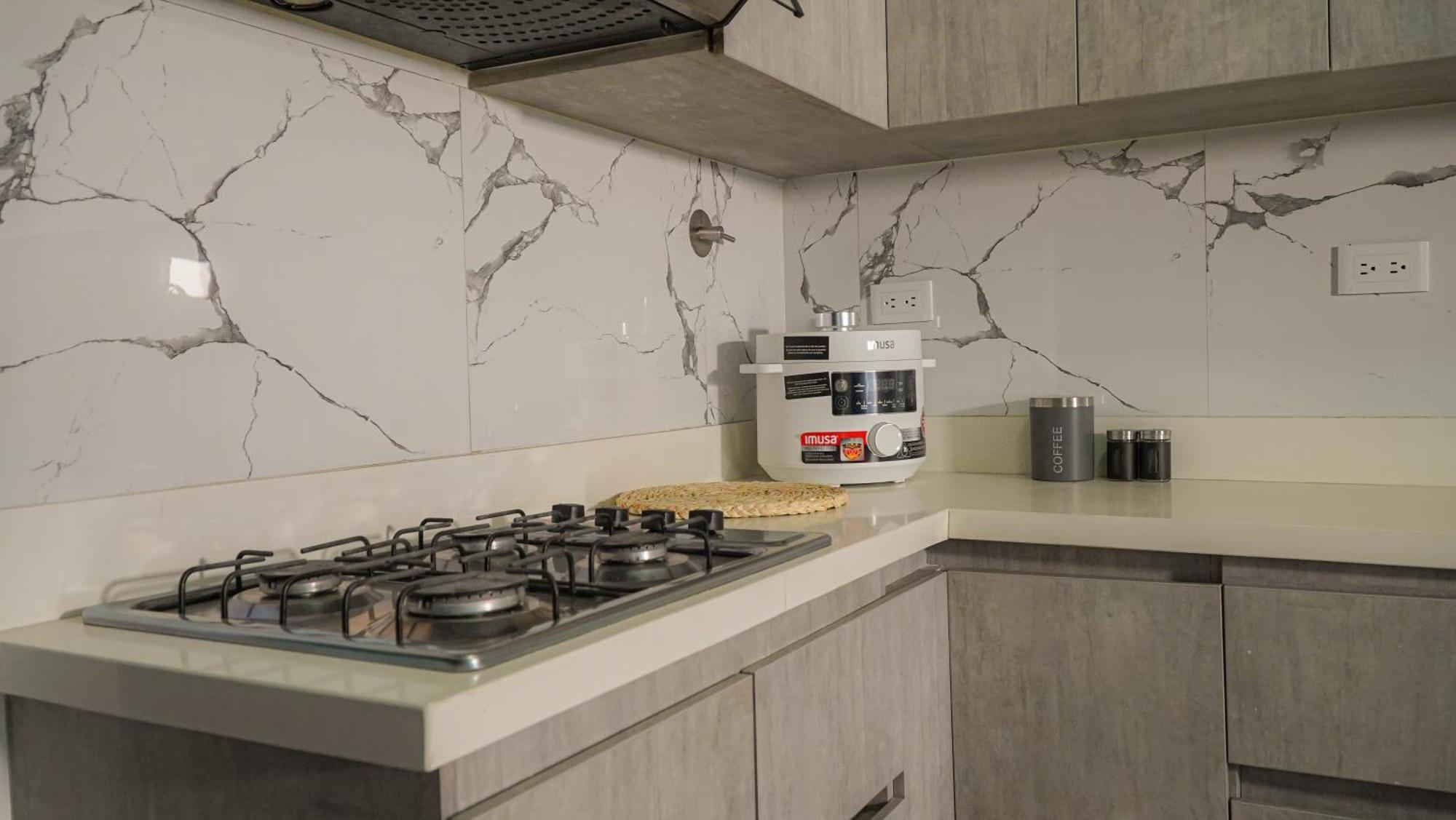Casa Encanto, Apartamento - Habitaciones, Laureles-America Медельин Экстерьер фото